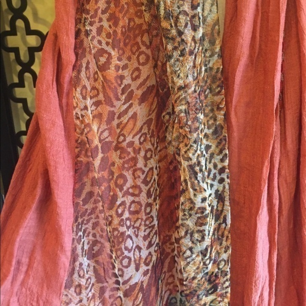 LEOPARD RUST‎ WRAP SCARF View 3